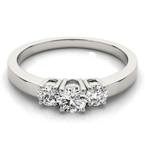 ENGAGEMENT RINGS 3 STONE ROUND