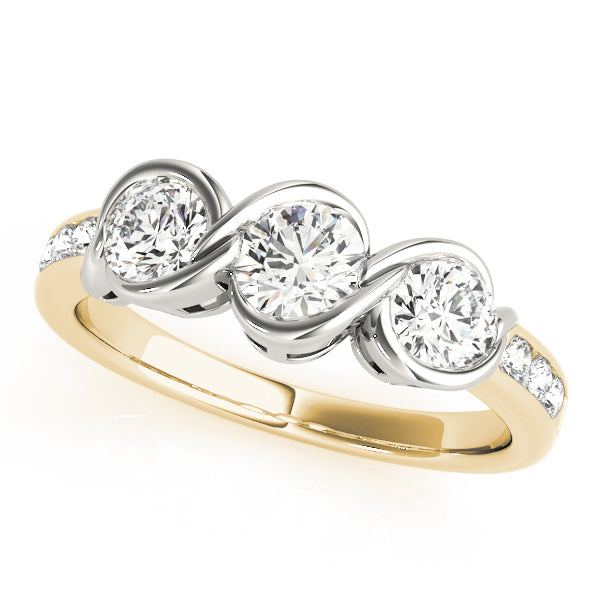 ENGAGEMENT RINGS 3 STONE ROUND